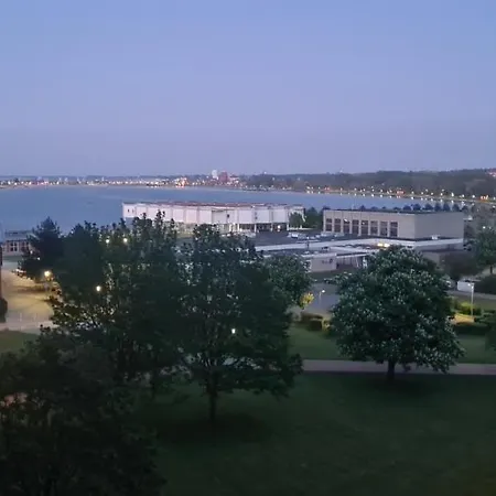 E06-001 アパート ハイリゲンハーフェン